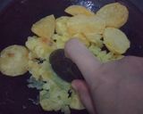Foto langkah ke 2 dari resep Kroket Kentang Favorit Ibu.
