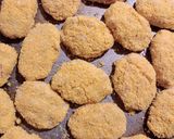 Foto del paso 3 de la receta: Nuggets caseros de atún y queso crema 😋