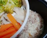 Hình bước làm 3 của món Cơm trộn vn nấu bằng nồi cơm điện