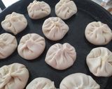 Foto del paso 5 de la receta: Knishes (bocaditos de papa y cebolla)