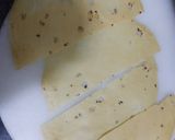 A picture of step 1 of Papad cone Sprouts chaat.