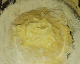 A picture of step 7 of Chocolate and Vanilla Conchas.
