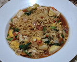 Foto langkah ke 6 dari resep Mie Goreng Nyemek with Indomie.