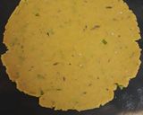 धनिया पत्ती की मसाला भाखरी (dhaniya patte ki masala bhakri recipe in hindi) रेसिपी चरण 3 फोटो