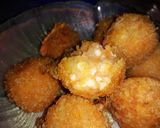 Foto langkah ke 5 dari resep Bola-Bola Kentang Keju.