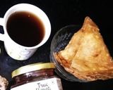 A picture of step 5 of Mini moong dal samosa.