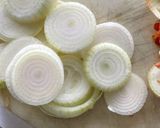 Foto del paso 1 de la receta: Aritos de cebolla 🧅