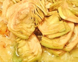 Foto del paso 3 de la receta: Tortilla de bacalao con alcachofas