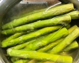 Foto del passaggio 3 della ricetta Risotto agli asparagi
