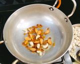 A picture of step 1 of RAkHI DESSERT MAKHANA JAGGERY KHEER (Gud Makhana Kheer).