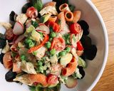 Hình bước làm 4 của món Salad Nui Trộn Ức Gà Xé, Rau Củ & Sữa Chua Healthy