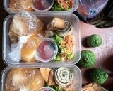 Foto langkah ke 7 dari resep Bakso Ayam Udang Enyol-Enyol.
