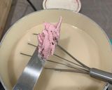 Foto langkah ke 3 dari resep Pudding susu kacang mete dengan Oreo strawberry.