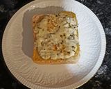 Foto del paso 3 de la receta: Sándwich al descubierto a los 3 quesos con ajo y orégano