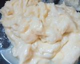 Foto langkah ke 2 dari resep Korean Garlic Cheese Bread.