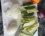 Foto del paso 1 de la receta: Salteado de filet de merluza y Zucchini🐟🥒