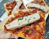 Foto del paso 7 de la receta: Coca de tomate y ventresca de atún con masa de harina de garbanzo