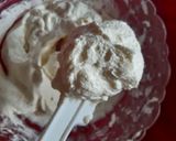 A picture of step 4 of Butter cream flowers.