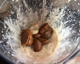 Foto del paso 3 de la receta: Helado casero de banana y dulce de leche 🥳🤩
