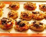 A picture of step 6 of Pizza Bites.
