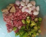 A picture of step 2 of Beef kofta curry.
