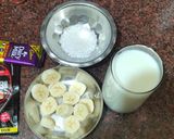 A picture of step 1 of Banana shake.