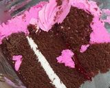 Foto langkah ke 16 dari resep Blackforest Kukus Lembut (Rainbow Cake/Cake Ultah).