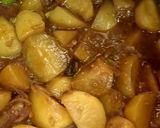 A picture of step 2 of Aaloo tinde ka salan.
