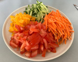 Foto del paso 2 de la receta: Ensalada de garbanzos, brotes de soja y aguacate estilo asiático