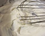 Une image de l'étape 1 de Verrine spéculoos fruits rouges.