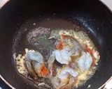 รูปขั้นตอนการทำที่ 3 ของ กุ้งผัดขิง