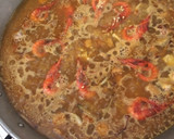Foto del paso 10 de la receta: Arroz con bonito y gambas