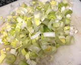Foto del paso 1 de la receta: 25. Porrusalda con bacalao (principal pescado)