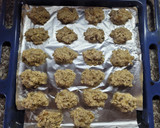 Foto del paso 3 de la receta: Galletitas con coco y pasas