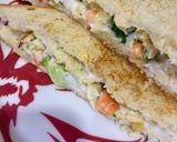 A picture of step 5 of Vegetables egg sandwich.