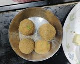 A picture of step 5 of Cheese Paneer Kofta in paneer Gravy.