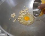 Foto langkah ke 3 dari resep Char Kway Teow 15 Menit! 🔥 Kwetiau Goreng Malaysia ala Penang 🇲🇾 Anti Gagal.
