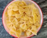 A picture of step 2 of FARFALLE PASTA with VEGGIES.