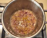 Foto del passaggio 5 della ricetta Gnocchi di banana con crema di spinaci polvere di peperone crusco e noci croccanti
