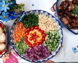 Hình bước làm 6 của món Mâm cơm mùa hè đầy màu sắc