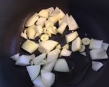 Une image de l'étape 1 de Soupe cresson et pommes de terre au bouillon de crevettes.