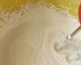 A picture of step 3 of Mango mousse with cream made using aquafaba.