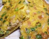 A picture of step 3 of Smoked mozzarella and asparagus Frittata.