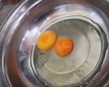 Foto del paso 1 de la receta: Budín húmedo de kiwi y frutillas invertido
