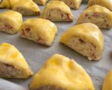 Sonkás - sajtos háromszög recept fázis 10 fotója