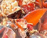 A picture of step 4 of Stir-fry lobster with ginger and scallion.