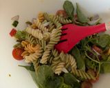 A picture of step 7 of Chicken and bacon pasta salad.