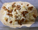 A picture of step 4 of Teriyaki Mayo Chicken Pizza.