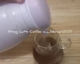 Foto langkah ke 3 dari resep Strong Latte Coffee.