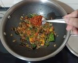 A picture of step 5 of Dahi TikhariSpicy Yogurt Curry.
